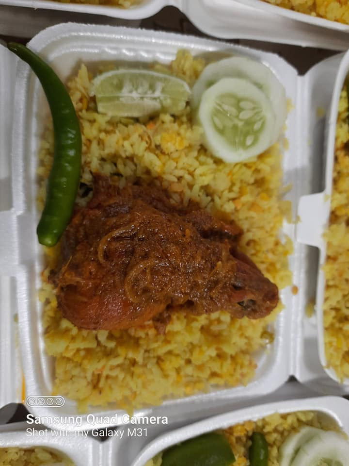 চিকেন খিচুড়ি ((৪প্যাকেট)