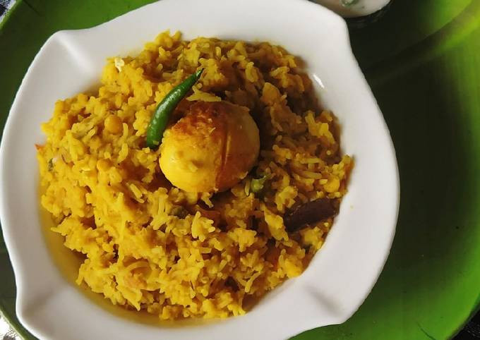 ডিম খিচুড়ি  (৪প্যাকেট)